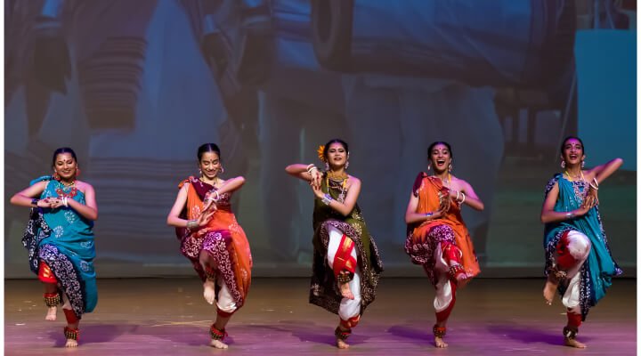 NSDA students in formation for the Shapla dance.